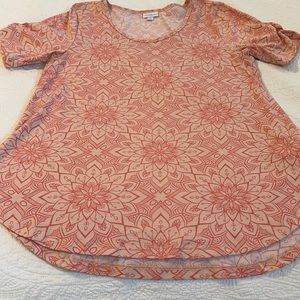 Beautiful Morgan tee coral